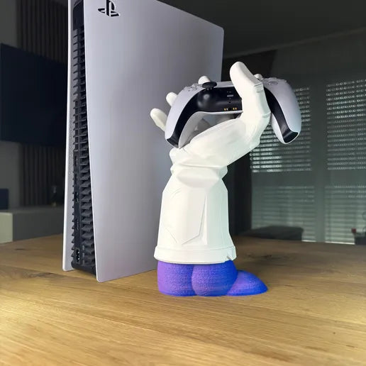 Dragon Ball Z Vegeta Controller Stand | PS5, PS4, Xbox & PC Gamepad Holder – 3D Printed Collectible